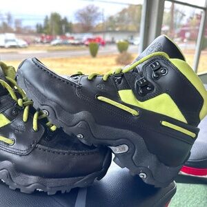 TIMBERLAND C61 CHUKKA BLACK FULL GRAIN HIKING/WORK BOOTS [0A2HG4-015] Size 8.5